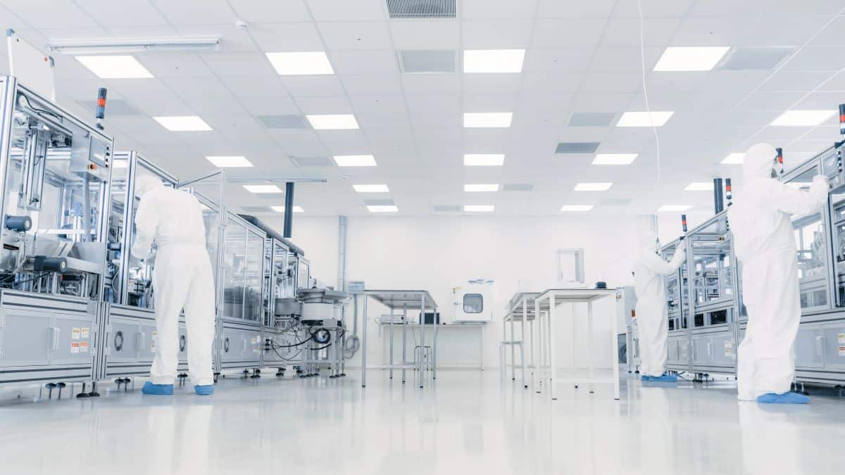 Teknologi Cleanroom dalam Menjamin Keamanan dan Kualitas Produk Farmasi