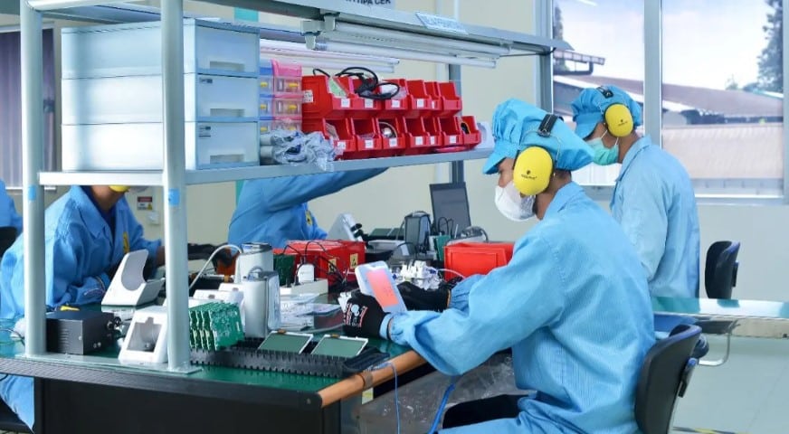 Sampul artikel Mengapa Clean Room Sangat Penting untuk Industri Alat Medis