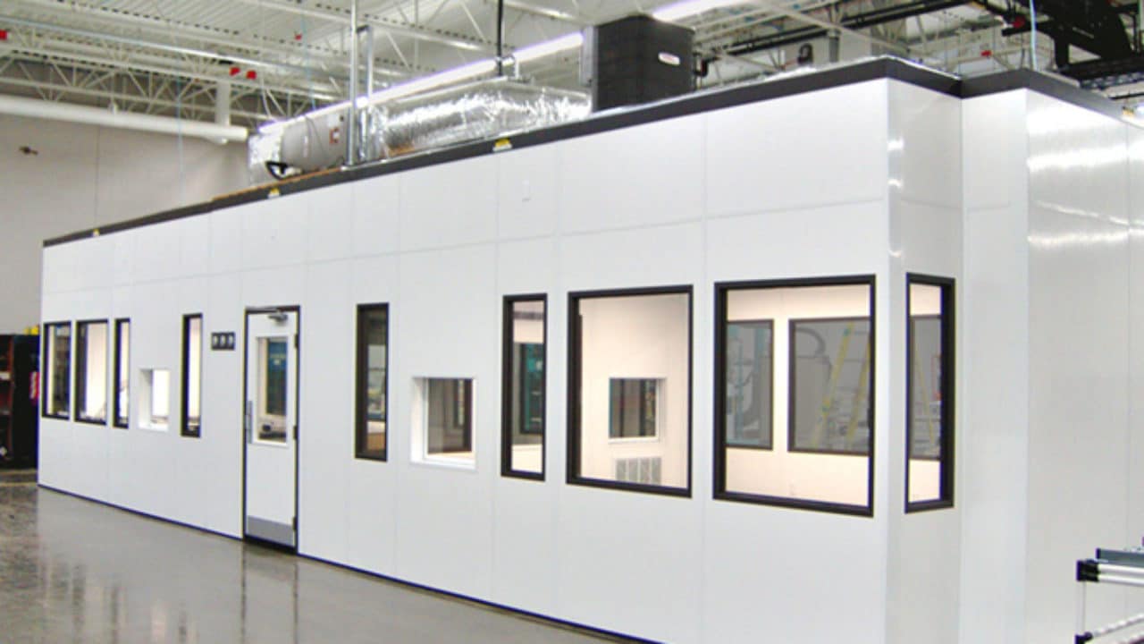 Penggunaan Material dan Keuntungan Modular Cleanroom Construction untuk Menjaga Kualitas Industri