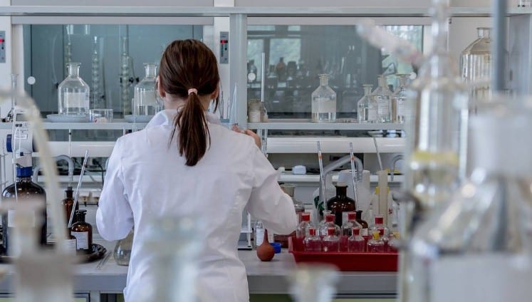Sampul artikel Pentingnya Fume Hood dalam Laboratorium Kimia dan Biologi