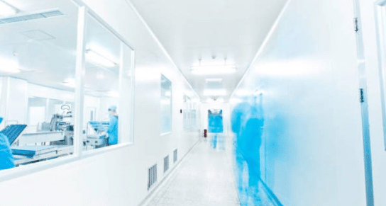 Sampul artikel Clean Room Modern dengan Perlengkapan Berteknologi Tinggi