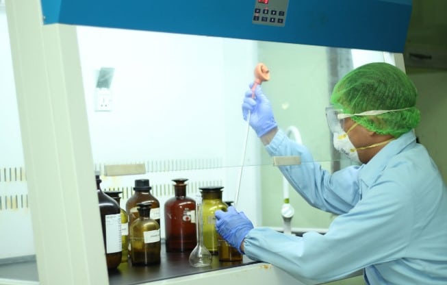 Sampul artikel Kapan Fume Hood Harus Diganti atau Di-upgrade
