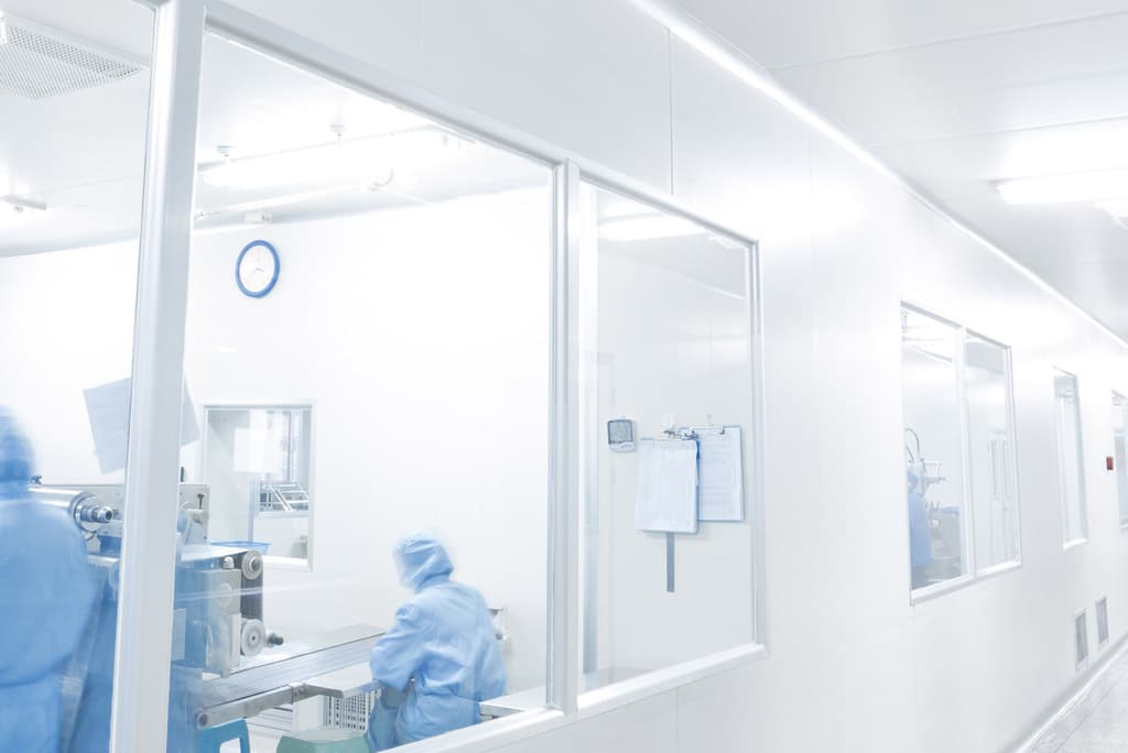 Ketahui Bagaimana Cara Mencegah Kontaminasi dari Luar Cleanroom di Rumah Sakit