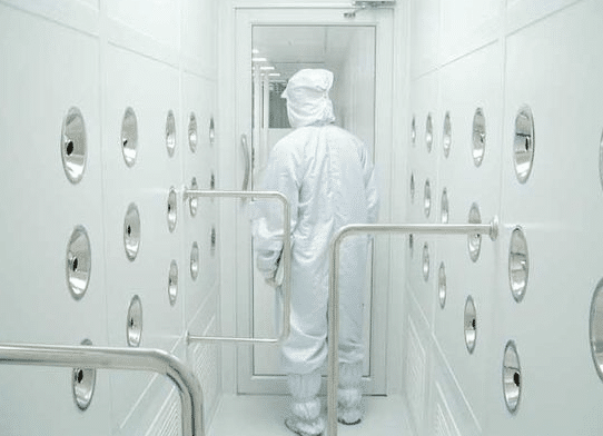 Sampul artikel Bagaimana Air Shower Otomatis Meningkatkan Standar Kebersihan Clean Room