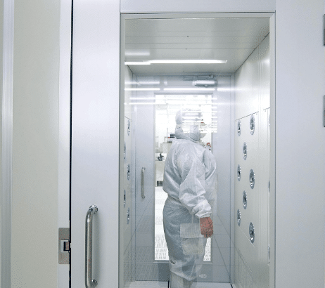 Sampul artikel Bagaimana Memperpanjang Umur Pemakaian Air Shower Otomatis di Clean Room