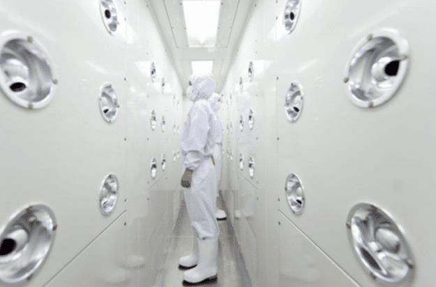 Sampul artikel Mengapa Air Shower Otomatis Penting untuk Industri Clean Room