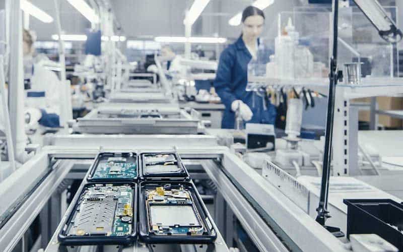 Peran Teknologi IoT dalam Meningkatkan Kinerja Clean Room