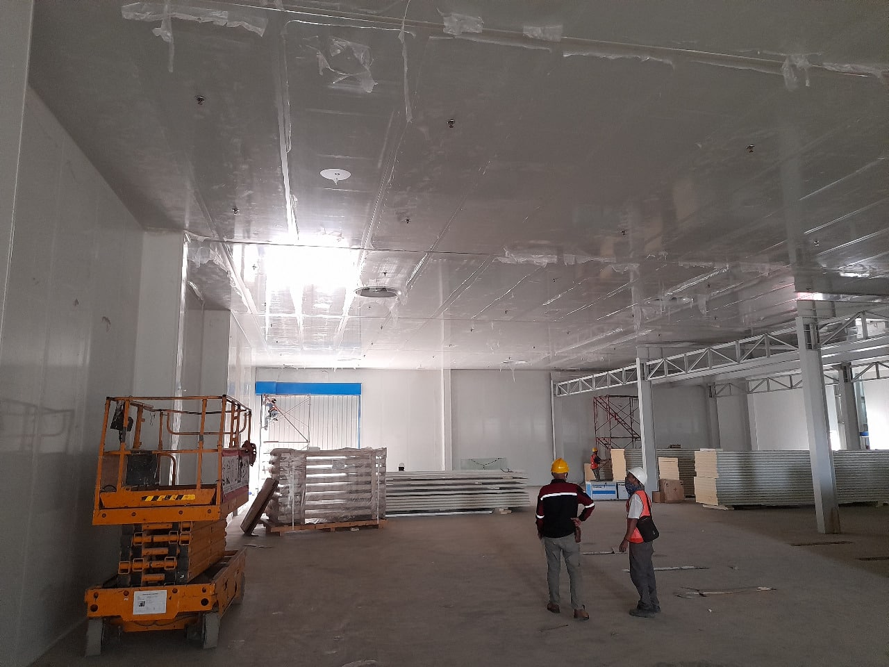 Sampul artikel Ciri Khas Sandwich Panel untuk Cleanroom yang Harus Anda Ketahui